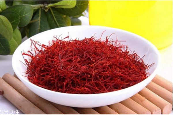 藏紅花能泡腳嗎 藏紅花泡腳注意事項(xiàng) 藏紅花能泡腳嗎 藏紅花泡腳注意事項(xiàng)