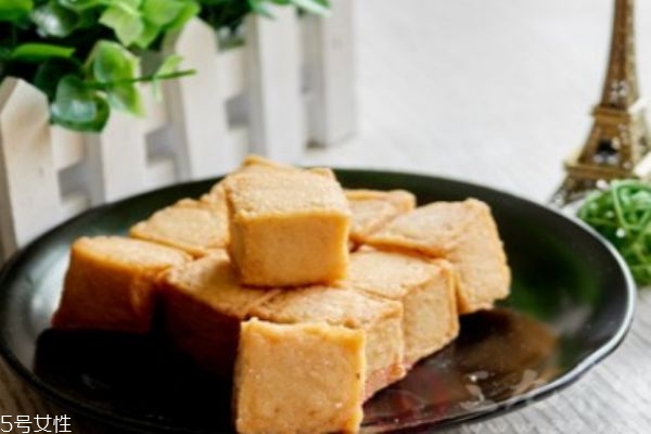 魚豆腐是什么做的 吃魚豆腐有什么好處 魚豆腐是什么做的 吃魚豆腐有什么好處