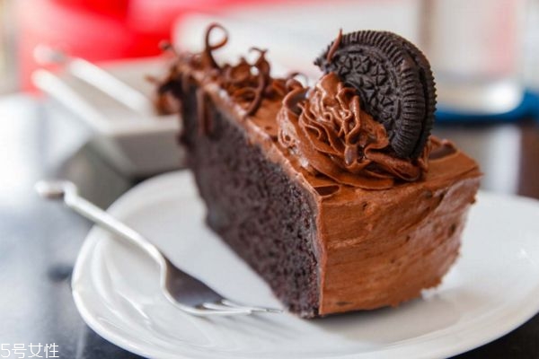 巧克力治療傷口、嘴巴破、便秘有奇效