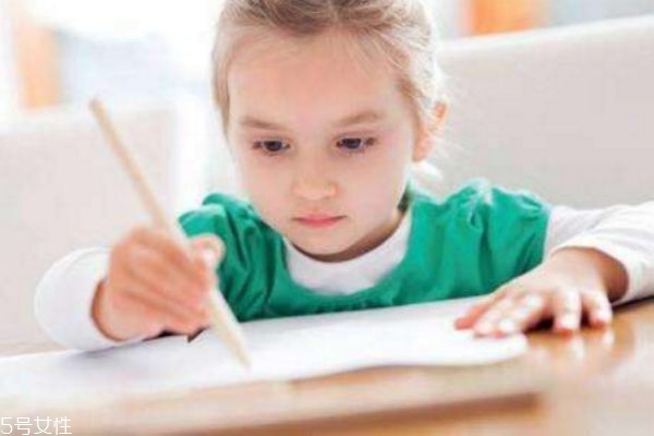 怎樣培養(yǎng)促進(jìn)寶寶的理解記憶力 怎樣培養(yǎng)促進(jìn)寶寶的理解記憶力