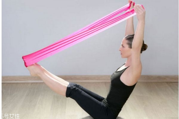 普拉提下3招改善腹背無力、酸痛