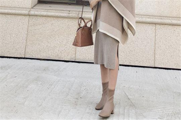 靴子里面臟了怎么清洗 用刷子刷 靴子里面臟了怎么清洗 用刷子刷