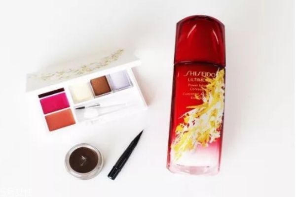 2018資生堂圣誕套裝 資生堂2018圣誕限定系列 2018資生堂圣誕套裝 資生堂2018圣誕限定系列