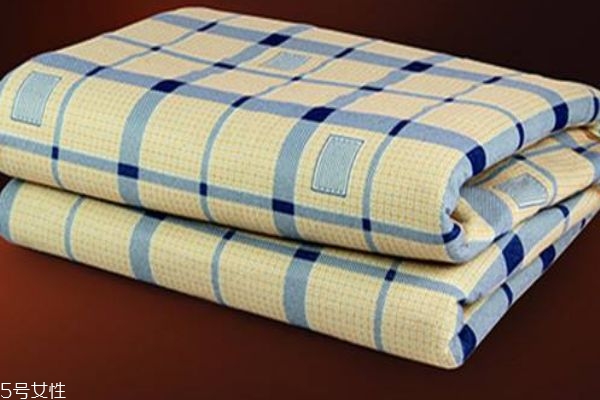 電熱毯對孕婦有危害嗎 孕婦最好不要使用電熱毯 電熱毯對孕婦有危害嗎 孕婦最好不要使用電熱毯