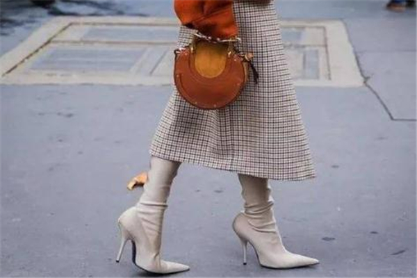 襪靴適合什么腿形 細(xì)腿妹子更適合 襪靴適合什么腿形 細(xì)腿妹子更適合