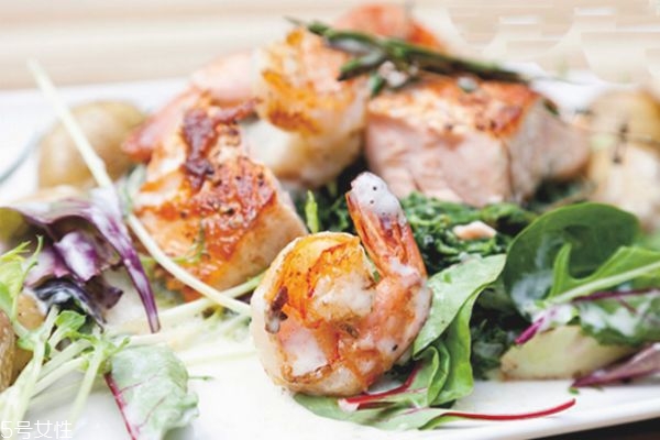 臉反復過敏怎么辦 臉上皮膚過敏小妙招 臉反復過敏怎么辦 臉上皮膚過敏小妙招