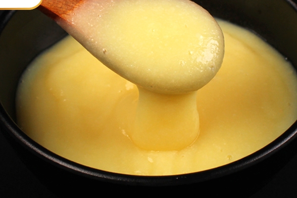 蜂王漿是怎么提取的 過(guò)程很奇妙 蜂王漿是怎么提取的 過(guò)程很奇妙