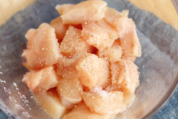 沙拉可以加熱嗎 看是什么沙拉 沙拉可以加熱嗎 看是什么沙拉