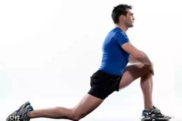 骨盆前傾的日常矯正 6個(gè)動(dòng)作在家就可以練起來 骨盆前傾的日常矯正 6個(gè)動(dòng)作在家就可以練起來