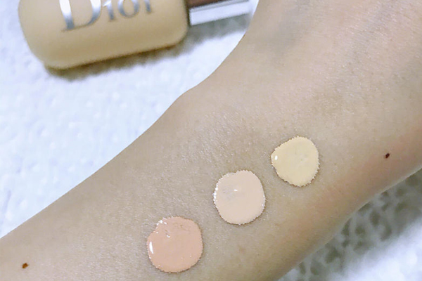 迪奧小奶瓶遮瑕效果好嗎 遮瑕力一般 迪奧小奶瓶遮瑕效果好嗎 遮瑕力一般