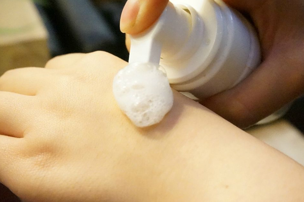 去角質(zhì)搓出來的是什么 搓出角質(zhì)都是假的 去角質(zhì)搓出來的是什么 搓出角質(zhì)都是假的