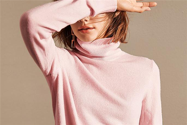 羊絨衫和毛衣哪個(gè)暖和 肯定是羊絨衫 羊絨衫和毛衣哪個(gè)暖和 肯定是羊絨衫