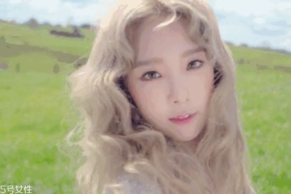 2019顯白洋氣的發(fā)色 顯洋氣顯白的頭發(fā)顏色 2019顯白洋氣的發(fā)色 顯洋氣顯白的頭發(fā)顏色