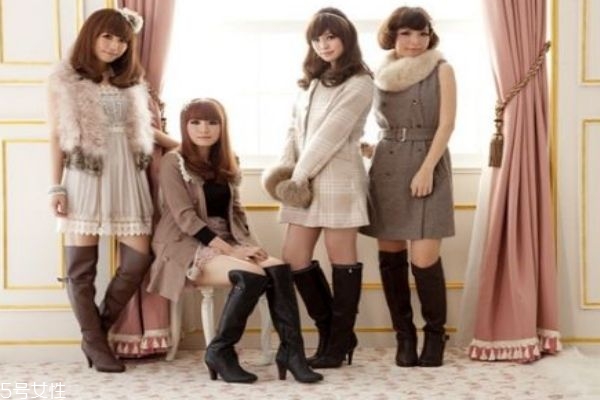 長(zhǎng)筒靴總是往下掉怎么辦 教你4招解決掉筒煩惱 長(zhǎng)筒靴總是往下掉怎么辦 教你4招解決掉筒煩惱