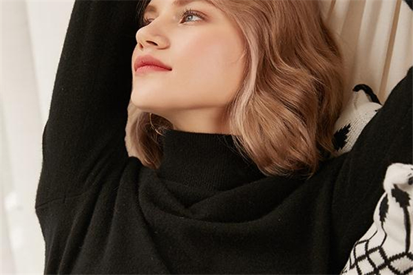 羊絨衫為什么不能甩干 當(dāng)心會變形 羊絨衫為什么不能甩干 當(dāng)心會變形