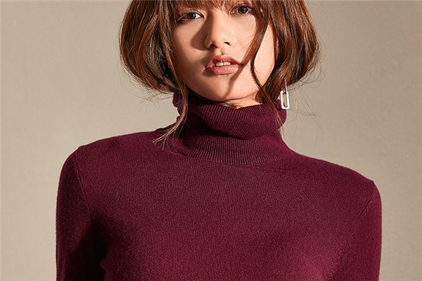 羊絨衫為什么容易破洞 注意存放環(huán)境 羊絨衫為什么容易破洞 注意存放環(huán)境