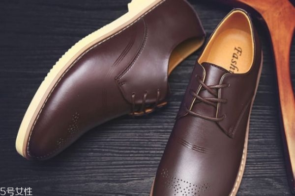 真皮皮鞋怎么保養(yǎng) 皮鞋正確清洗方法 真皮皮鞋怎么保養(yǎng) 皮鞋正確清洗方法