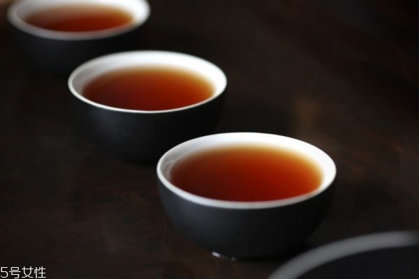 孕婦可以喝黑茶嗎 孕婦喝黑茶的好處 孕婦可以喝黑茶嗎 孕婦喝黑茶的好處