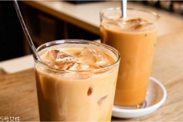 孕婦能喝奶茶嗎 孕婦喝奶茶的危害 孕婦能喝奶茶嗎 孕婦喝奶茶的危害