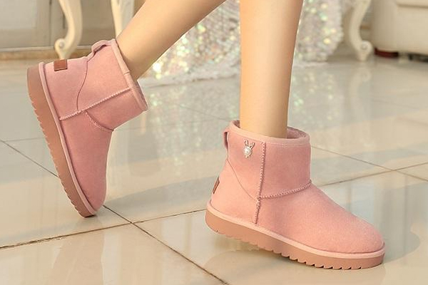 矮個子怎么穿雪地靴好看 記住6個原則 矮個子怎么穿雪地靴好看 記住6個原則