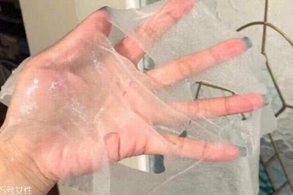 綠芙芙和白芙芙的區(qū)別 院線版和妝版 綠芙芙和白芙芙的區(qū)別 院線版和妝版