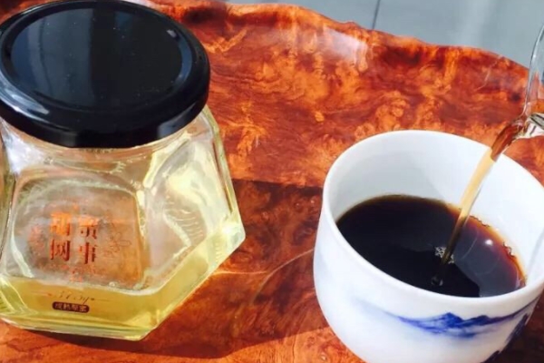 蜂蜜泡什么喝最好 這些都很搭 蜂蜜泡什么喝最好 這些都很搭