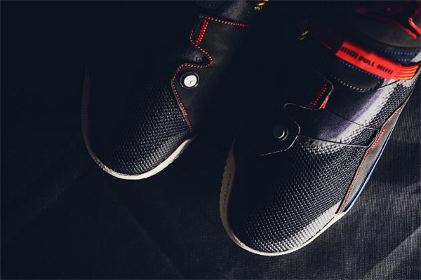 aj33和aj32哪個(gè)好 一起來看對(duì)比測(cè)評(píng) aj33和aj32哪個(gè)好 一起來看對(duì)比測(cè)評(píng)