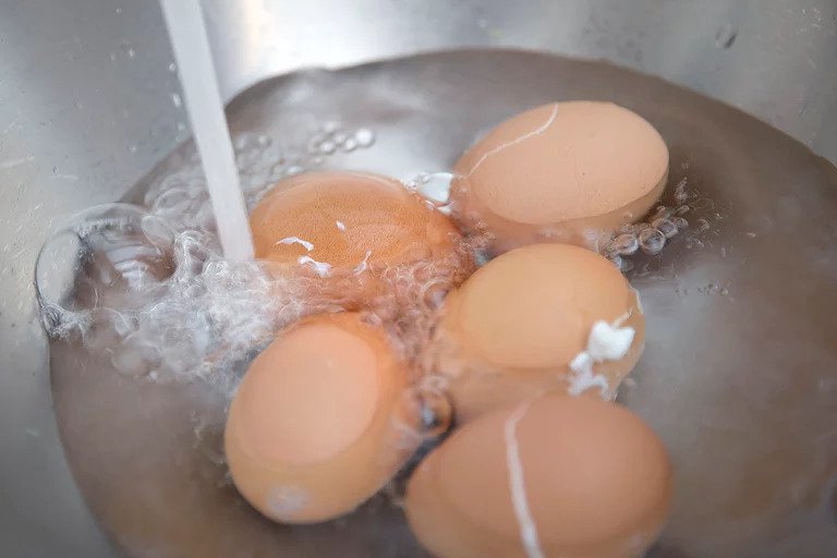 鹵蛋怎么做蛋黃才流水 蛋白香蛋黃不干澀 鹵蛋怎么做蛋黃才流水 蛋白香蛋黃不干澀