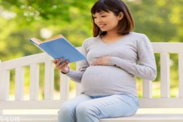 懷孕吃什么寶寶皮膚白 孕早期營養(yǎng)提示 懷孕吃什么寶寶皮膚白 孕早期營養(yǎng)提示