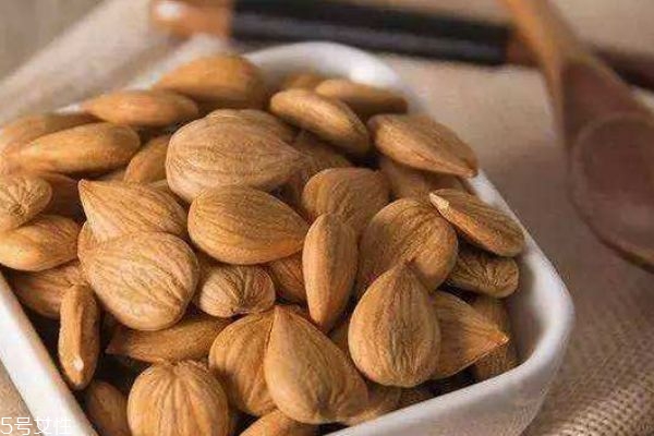 孕婦能吃杏仁嗎 最好不要吃 孕婦能吃杏仁嗎 最好不要吃