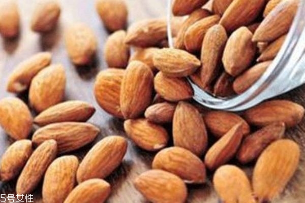杏仁可以美白嗎 杏仁的主要功效 杏仁可以美白嗎 杏仁的主要功效