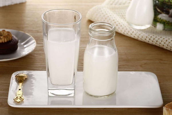 奶粉是不是越貴越好 最適合才最好 奶粉是不是越貴越好 最適合才最好