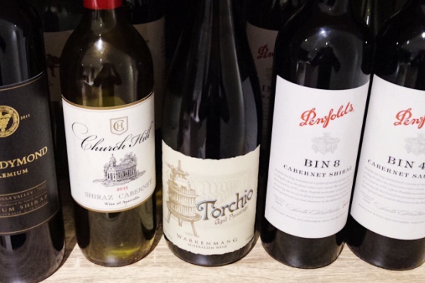 紅酒沒(méi)有開(kāi)瓶器怎么開(kāi) 有五個(gè)方法 紅酒沒(méi)有開(kāi)瓶器怎么開(kāi) 有五個(gè)方法