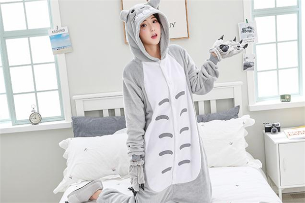 連體睡衣上廁所怎么辦 有拉鏈設(shè)計 連體睡衣上廁所怎么辦 有拉鏈設(shè)計