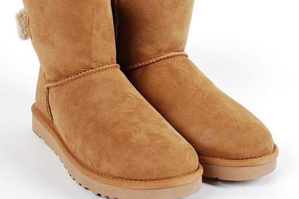 雪地靴可以水洗嗎？雪地靴能用洗衣機洗嗎？