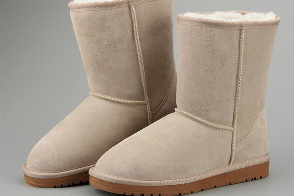 雪地靴可以水洗嗎？雪地靴能用洗衣機(jī)洗嗎？