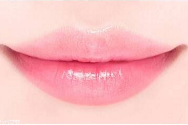 變色唇膏有哪些 素顏必備變色唇膏 變色唇膏有哪些 素顏必備變色唇膏