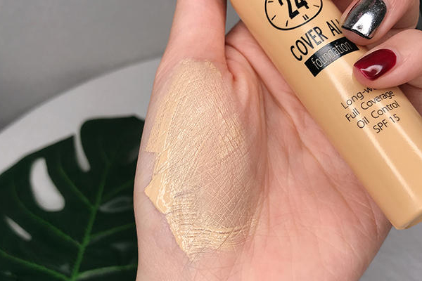 粉底液干可以加精油嗎 具體產(chǎn)品混合方案 粉底液干可以加精油嗎 具體產(chǎn)品混合方案