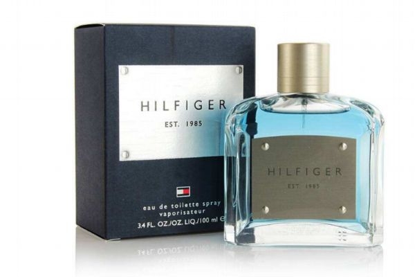 男士檀木香水有哪些 檀香味的男士香水哪個(gè)好聞 男士檀木香水有哪些 檀香味的男士香水哪個(gè)好聞