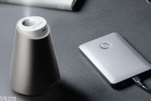 加濕器可以加香水嗎 ?空調房要放加濕器嗎 加濕器可以加香水嗎 ?空調房要放加濕器嗎