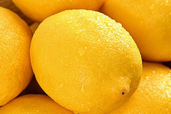 檸檬怎么切 有兩個(gè)小竅門 檸檬怎么切 有兩個(gè)小竅門