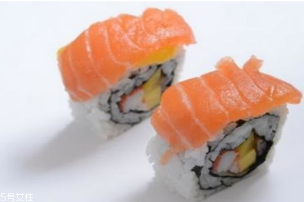 寶寶能吃三文魚嗎 寶寶吃三文魚的好處 寶寶能吃三文魚嗎 寶寶吃三文魚的好處