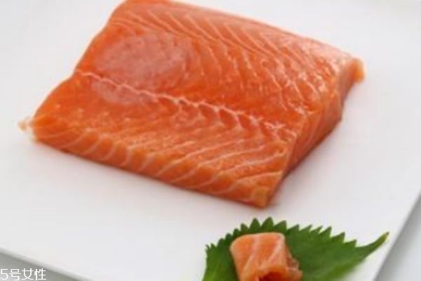 三文魚怎么做給寶寶吃 給寶寶這樣吃就對了 三文魚怎么做給寶寶吃 給寶寶這樣吃就對了