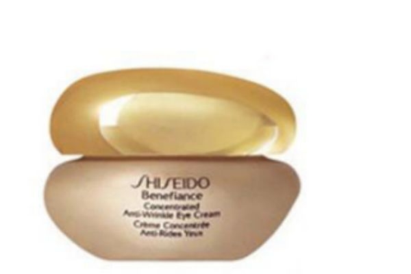 盼麗風(fēng)姿眼霜怎么用 這樣使用眼霜效果更好 盼麗風(fēng)姿眼霜怎么用 這樣使用眼霜效果更好