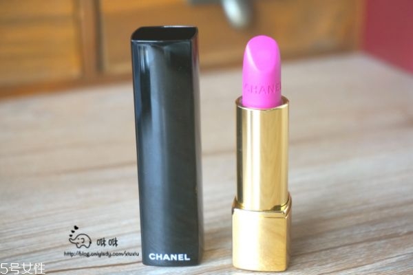 香奈兒44號最好看嗎 香奈兒44號口紅試色 香奈兒44號最好看嗎 香奈兒44號口紅試色