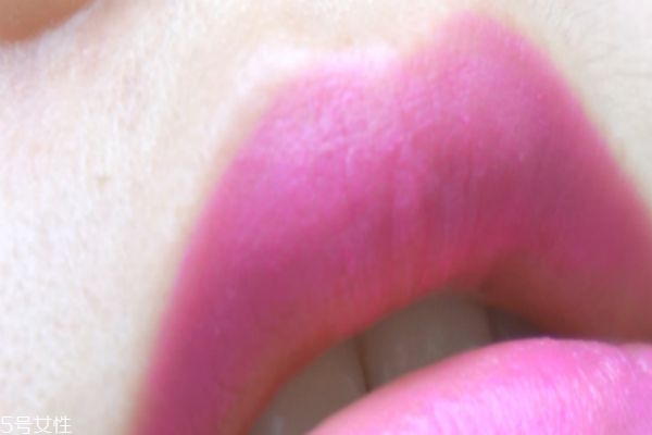 香奈兒44號最好看嗎 香奈兒44號口紅試色 香奈兒44號最好看嗎 香奈兒44號口紅試色