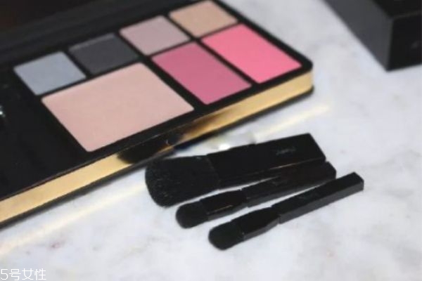 ysl圣誕彩妝金燦情迷系列有哪些 2018金燦情迷圣誕彩妝 ysl圣誕彩妝金燦情迷系列有哪些 2018金燦情迷圣誕彩妝