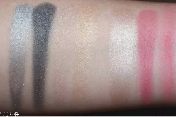 ysl圣誕彩妝金燦情迷系列有哪些 2018金燦情迷圣誕彩妝 ysl圣誕彩妝金燦情迷系列有哪些 2018金燦情迷圣誕彩妝