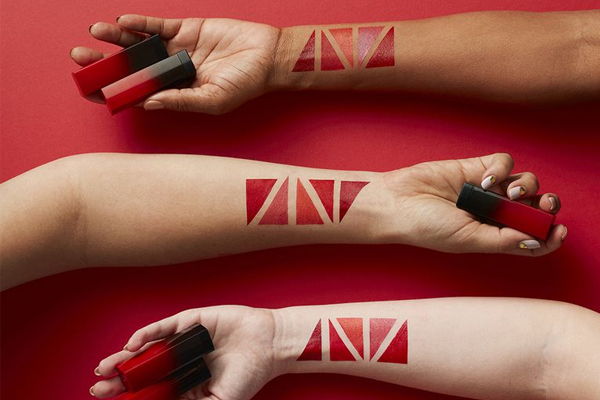 美寶蓮大理石口紅全部試色 5款色號手臂試色和上嘴圖 美寶蓮大理石口紅全部試色 5款色號手臂試色和上嘴圖