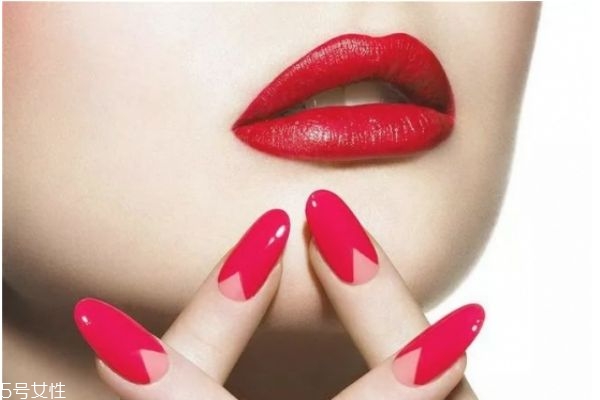 如何讓底妝更服帖 教你怎么讓底妝更服帖 如何讓底妝更服帖 教你怎么讓底妝更服帖